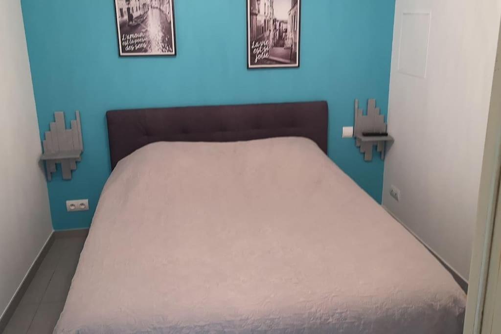 Gite Rdc 42M2 400 M Centre Ville 200 M Gare Tgv Parking Gratuit 250 Places Face Au Logement Arras Exterior foto
